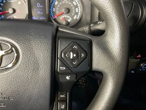 Used 2018 Toyota Tacoma SR image 23