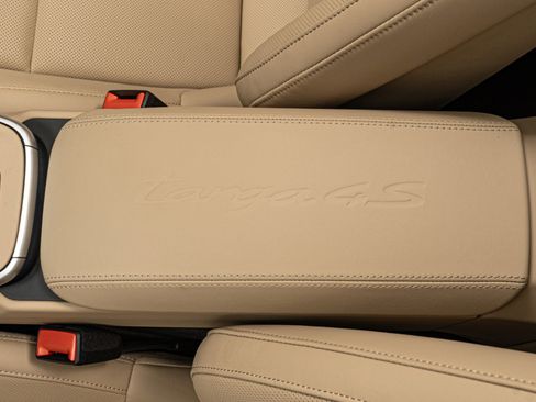 Used 2024 Porsche 911 Targa 4S image 27