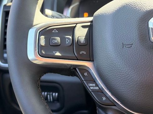 Used 2025 RAM 1500 Big Horn AWD/4WD image 23
