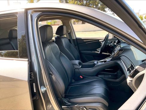 Used 2023 Acura RDX FWD w/ Technology Package image 9