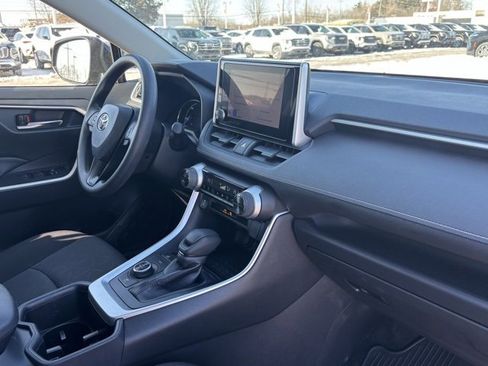 Used 2024 Toyota RAV4 XLE image 15