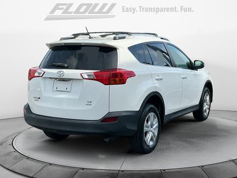 Used 2015 Toyota RAV4 LE AWD/4WD image 9