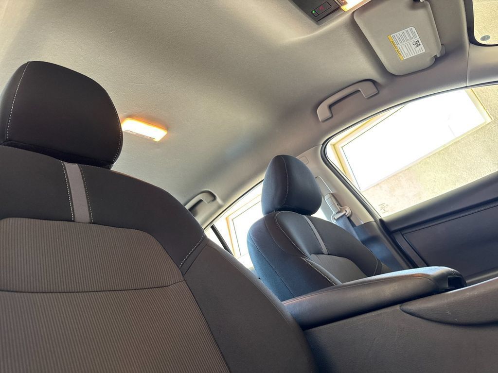 Used 2025 Nissan Sentra SV FWD image 15