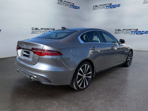 Used 2020 Jaguar XE S image 5