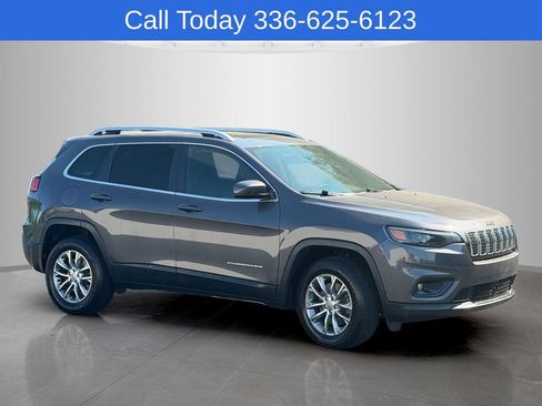 Used 2021 Jeep Cherokee Latitude Lux w/ Sun & Sound Group AWD/4WD image 8