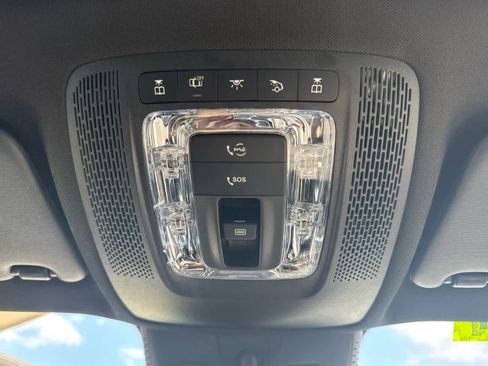 Used 2026 Mercedes-Benz GLB 250 image 26