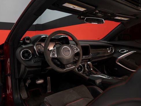 Used 2018 Chevrolet Camaro ZL1 RWD image 41