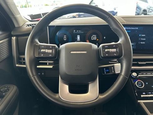 Used 2025 Hyundai Santa Fe SEL AWD/4WD image 8