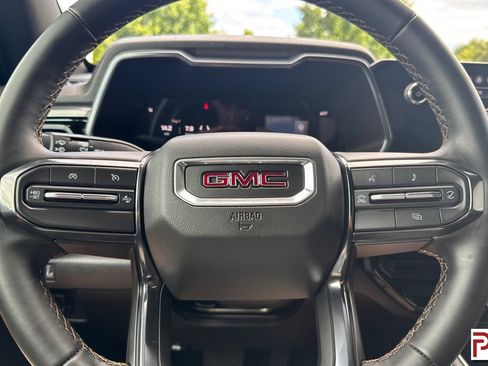 Used 2025 GMC Canyon AT4 AWD/4WD image 24