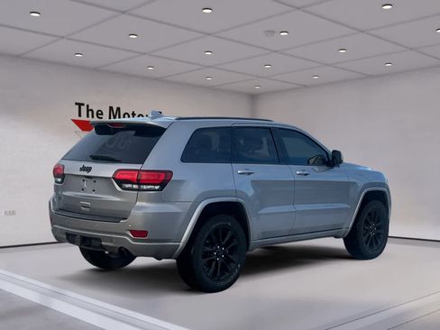 Used 2021 Jeep Grand Cherokee Laredo X image 5
