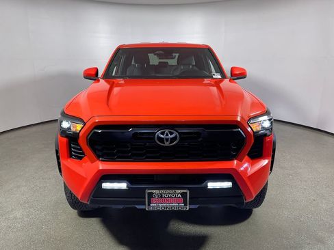 Certified 2024 Toyota Tacoma TRD Off-Road AWD/4WD image 8