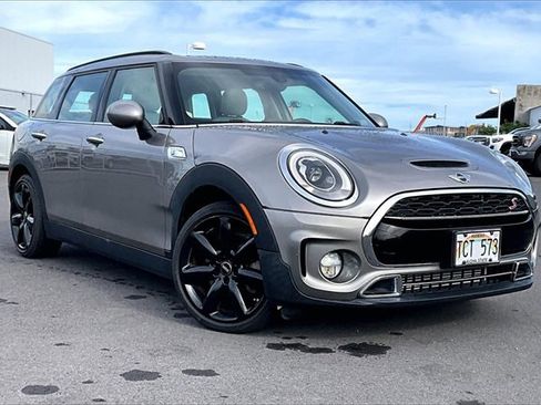 Used 2018 MINI Cooper Clubman S image 2