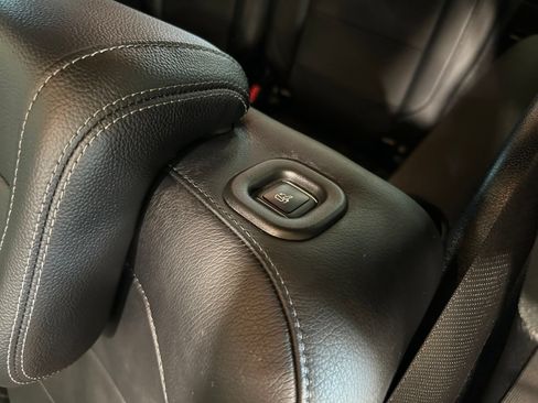 Used 2019 Mercedes-Benz GLS 550 4MATIC image 43
