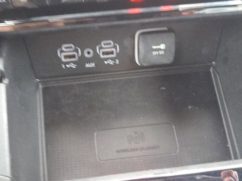 Used 2024 Jeep Grand Cherokee Altitude AWD/4WD image 14