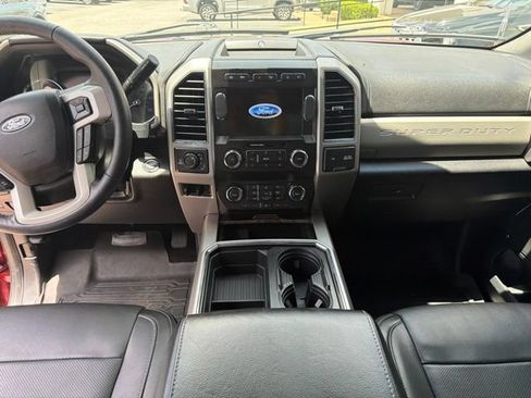 Used 2019 Ford F250 Lariat w/ Lariat Ultimate Package AWD/4WD image 18