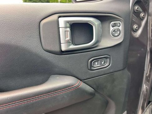 Used 2018 Jeep Wrangler Unlimited Rubicon AWD/4WD image 22