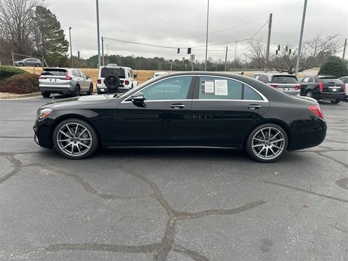Used 2020 Mercedes-Benz S 560 Sedan image 4