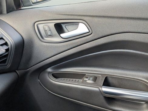 Used 2019 Ford Escape SEL image 48