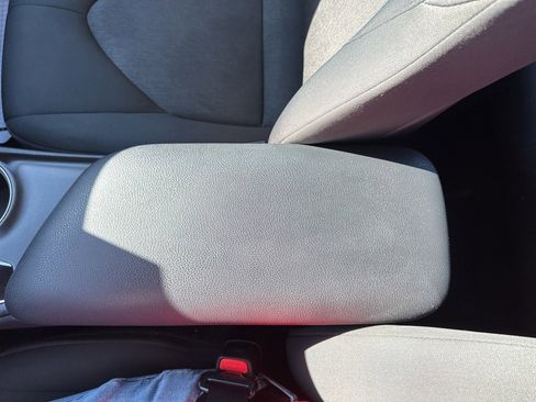 Used 2024 Toyota Camry LE image 32