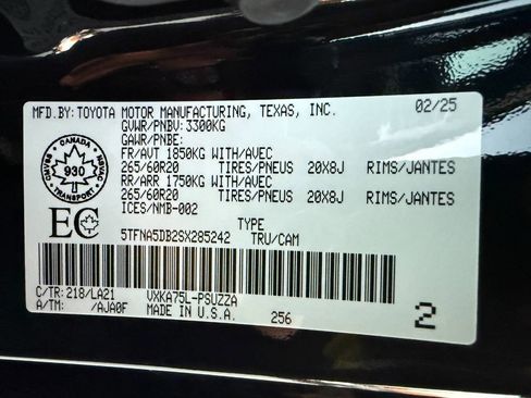 Used 2025 Toyota Tundra Platinum image 51