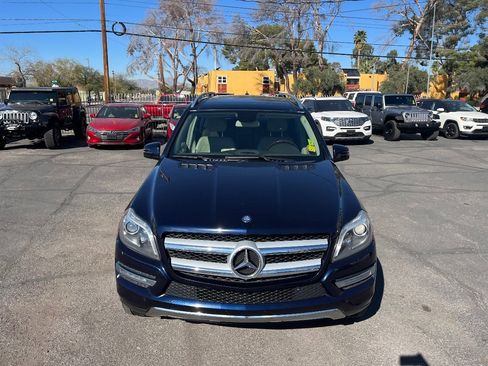 Used 2014 Mercedes-Benz GL 450 4MATIC image 47