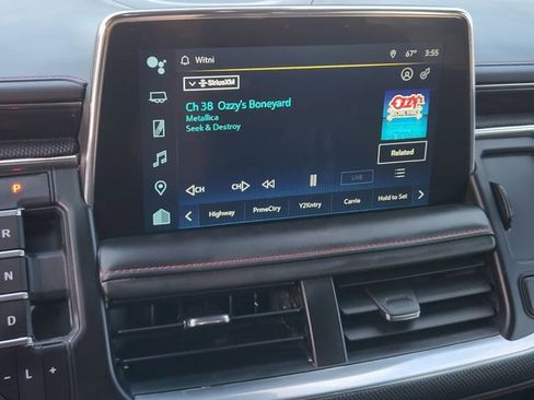 Used 2024 Chevrolet Suburban RST w/ Luxury Package image 25