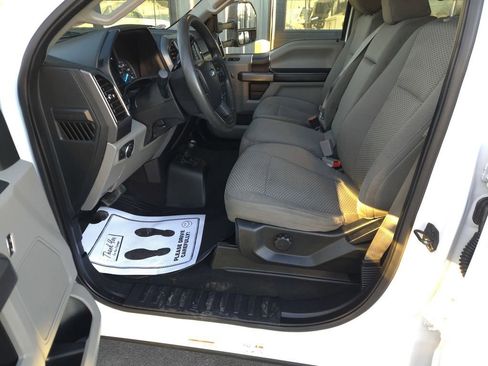 Used 2019 Ford F550 4x4 Crew Cab Super Duty image 14