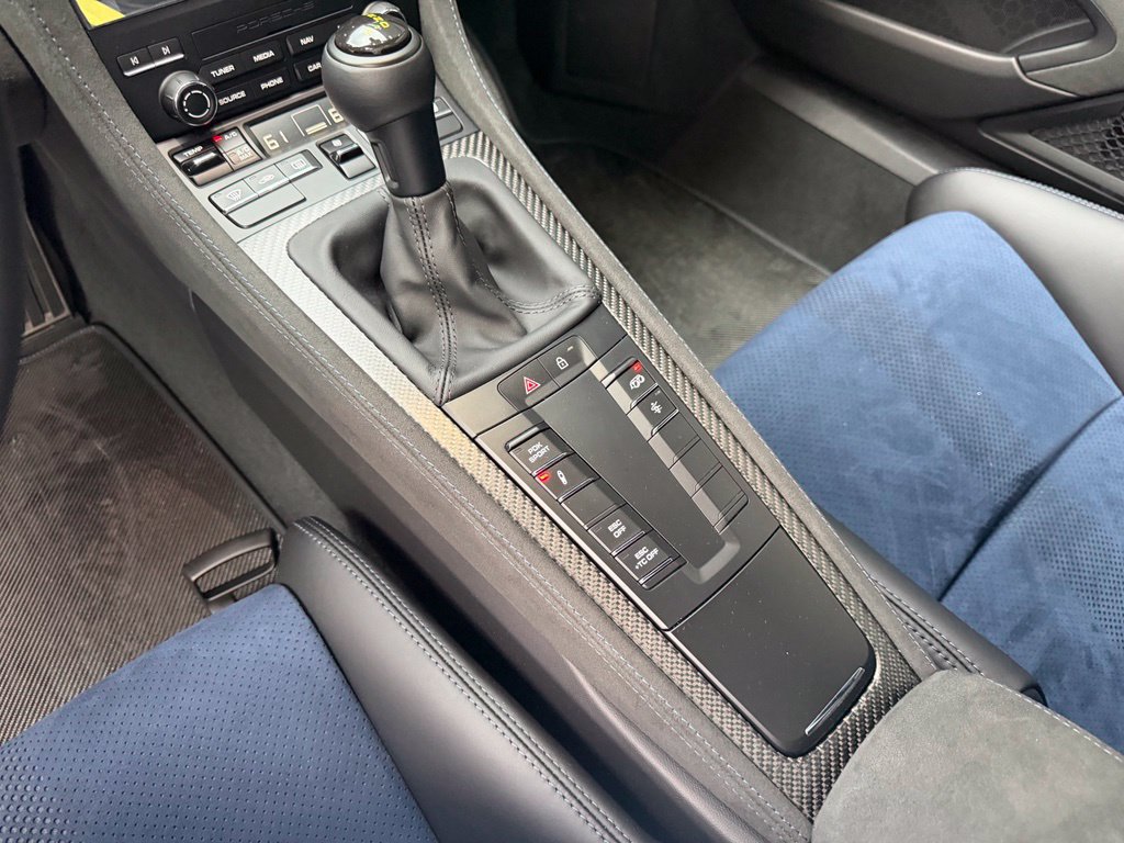 Certified 2024 Porsche 718 Cayman GT4 RS RWD image 23