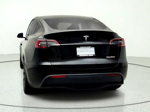 Used 2022 Tesla Model Y Performance AWD/4WD image 6