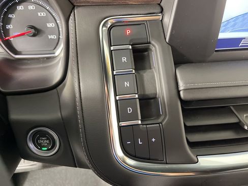 Used 2023 Chevrolet Tahoe LS image 31