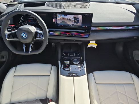 New 2027 BMW i5 eDrive40 w/ M Sport Package RWD image 29