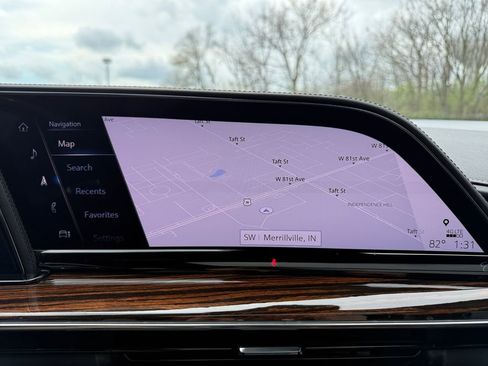 Used 2021 Cadillac Escalade ESV Premium Luxury w/ Driver Assist Tech Package image 37