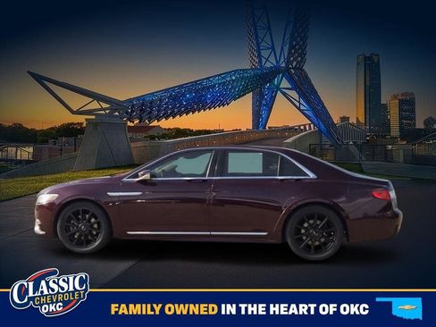 Used 2018 Lincoln Continental Reserve w/ Rear-seat Package image 4