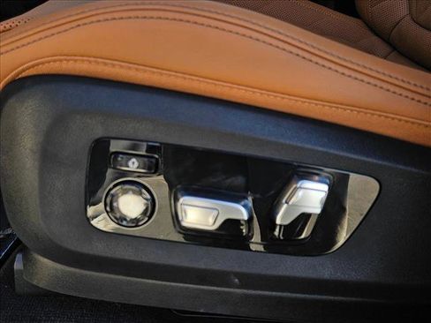 New 2026 BMW X7 xDrive40i w/ Premium Package image 4