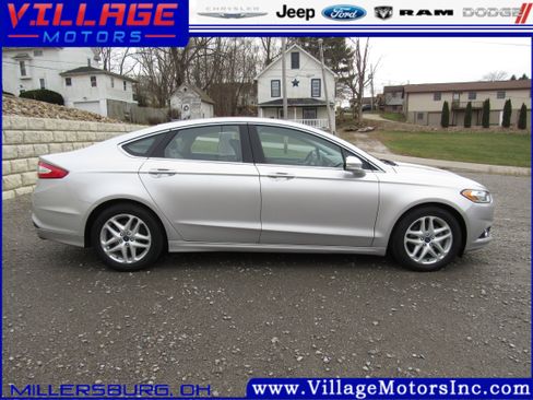 Used 2014 Ford Fusion SE w/ Equipment Group 202A image 4