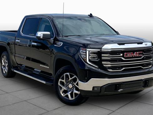 Used 2024 GMC Sierra 1500 SLT AWD/4WD image 3