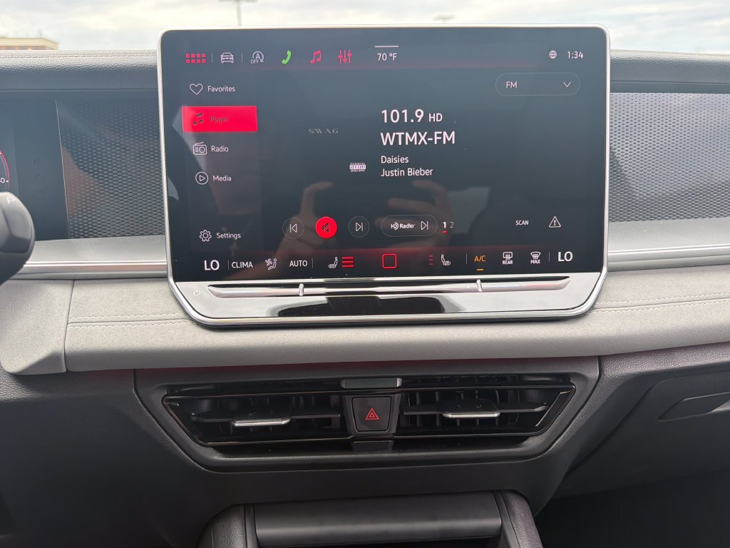 Certified 2026 Volkswagen Tiguan SE R-Line AWD/4WD image 15