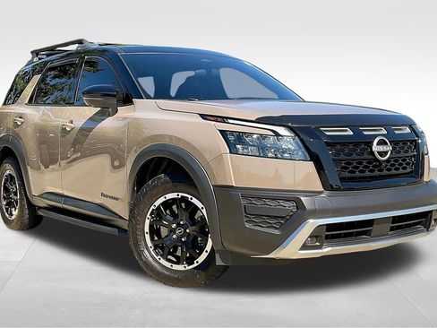 Certified 2023 Nissan Pathfinder Rock Creek image 16