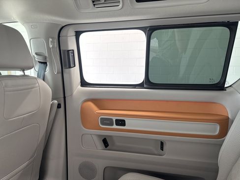 New 2025 Volkswagen ID. Buzz Pro S Plus image 28