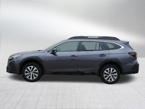 Used 2025 Subaru Outback Premium AWD/4WD image 4