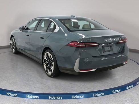 Certified 2025 BMW 530i xDrive 530i xDrive w/ Premium Package image 7