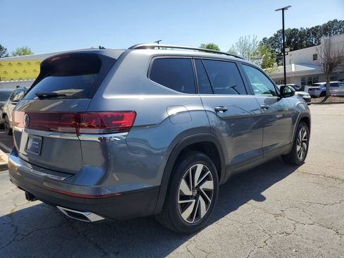 Used 2024 Volkswagen Atlas SE image 4