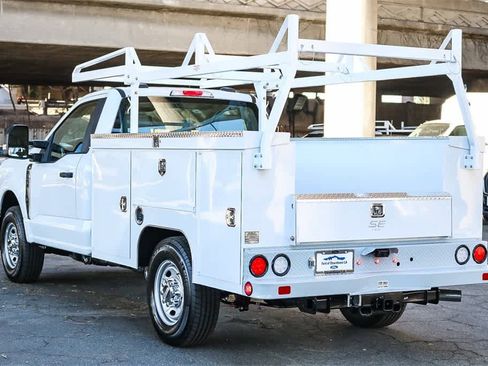 New 2026 Ford F250 XL w/ XL Chrome Package image 9