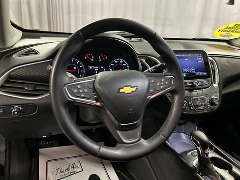 Used 2025 Chevrolet Malibu RS FWD image 14