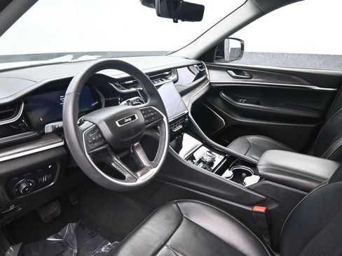 Used 2022 Jeep Grand Cherokee Limited 4xe w/ Luxury Tech Group II AWD/4WD image 19
