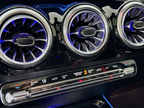 Used 2026 Mercedes-Benz GLA 35 AMG 4MATIC image 16