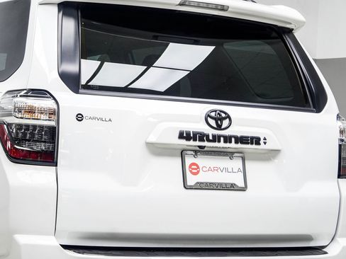 Used 2023 Toyota 4Runner SR5 Premium w/ Moonroof Package image 14