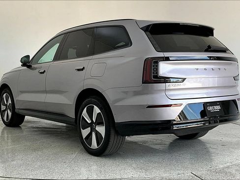 New 2026 Volvo EX90 Plus RWD image 4