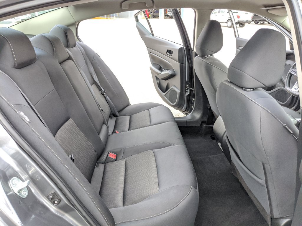 Used 2024 Nissan Altima 2.5 SV FWD image 19