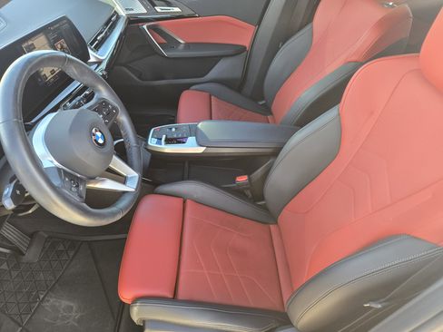 Used 2023 BMW X1 xDrive28i w/ Premium Package image 11